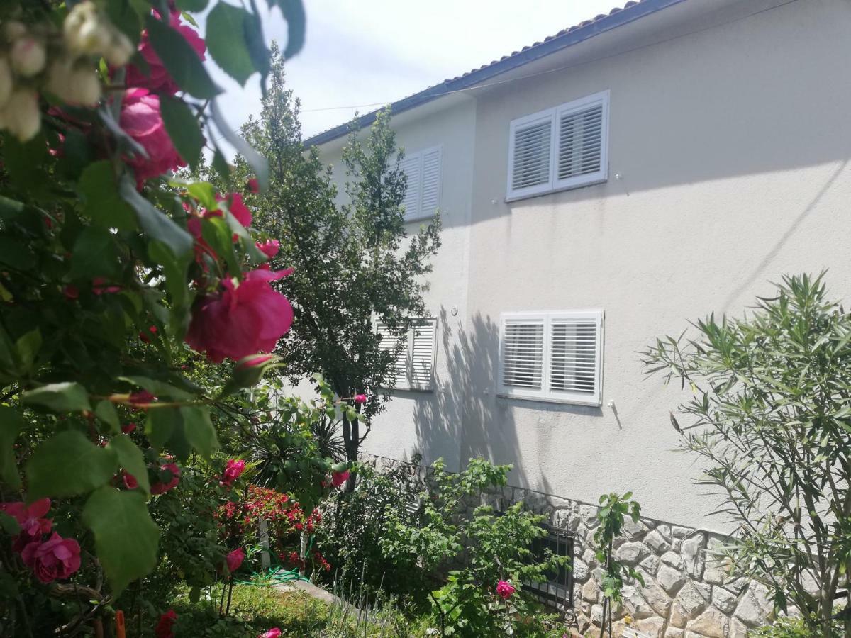 Apartment Marina Malinska Luaran gambar